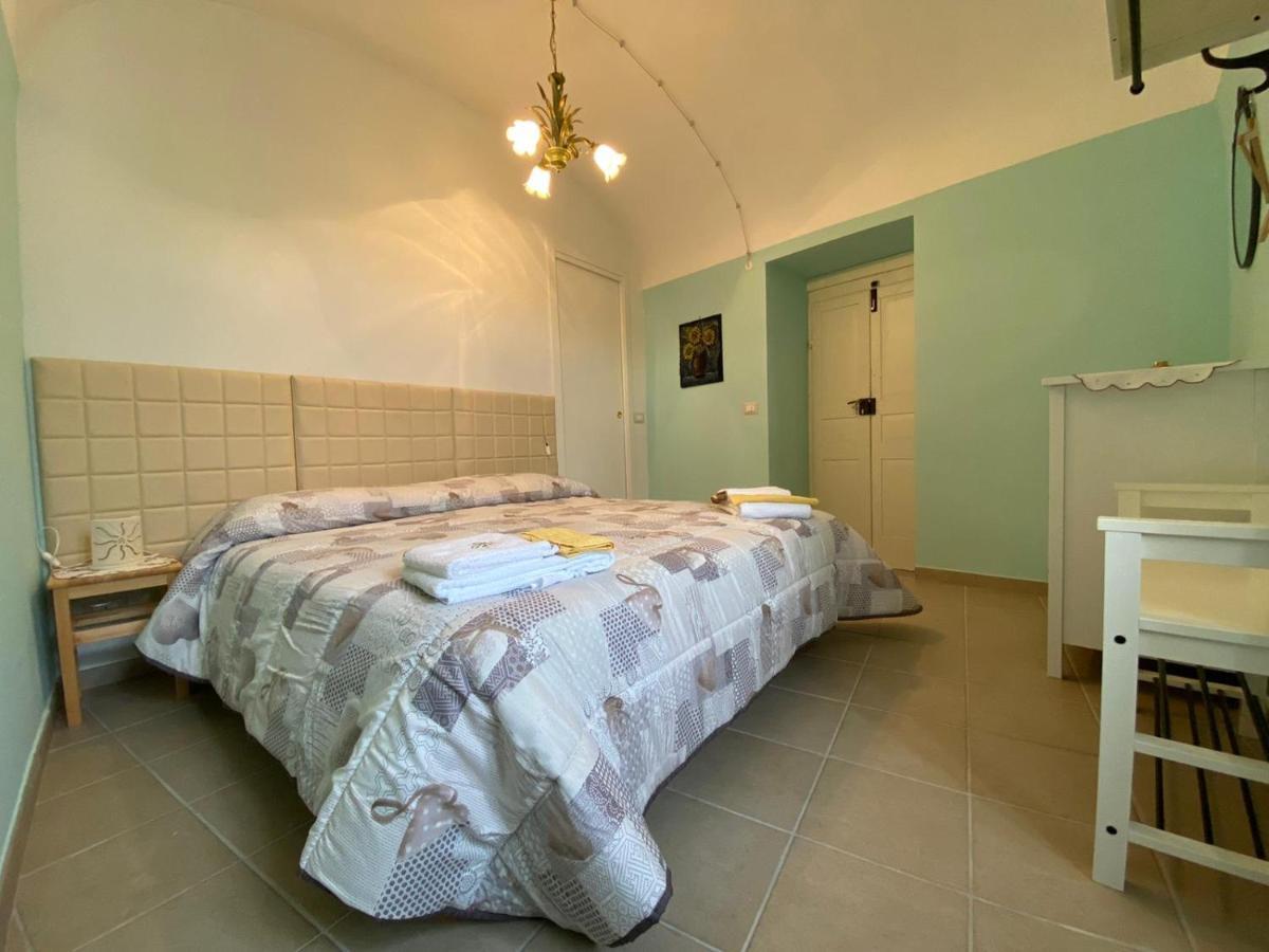 Dimora Di Nonno Livio Apartment Санто Стефано ди Сесанио Екстериор снимка