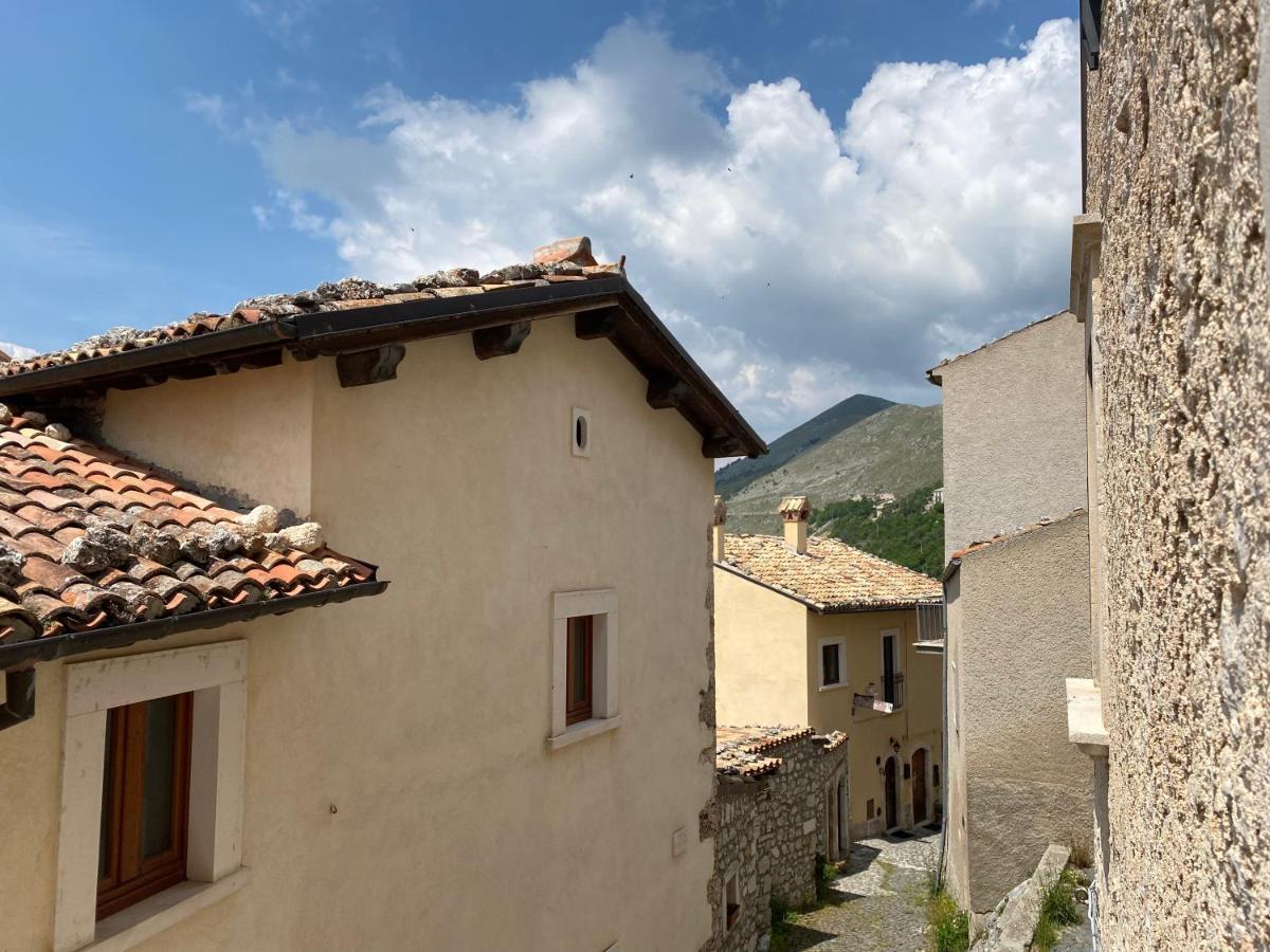 Dimora Di Nonno Livio Apartment Санто Стефано ди Сесанио Екстериор снимка